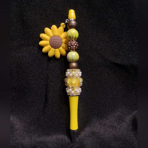 Handmade Refillable Bling Pens - Picture 4 of 8